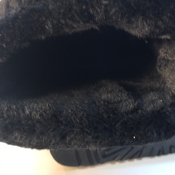 SHEEPS Australia Black “ Ugg Like” Boots Size 9 - Picture 7 of 7